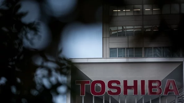 Toshiba отделя четири свои дъщерни компании 