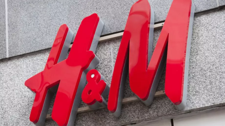 H&M отваря отново магазините си в Украйна през ноември