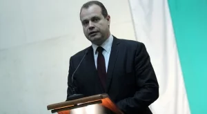Според Лазаров цената на винетката у нас е "много ниска"