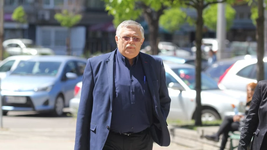 Шефът на Фонда за лечение на деца отрече да има проблеми в институцията