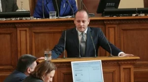 Кънев заподозря корупционна схема около строежа на "Хемус"