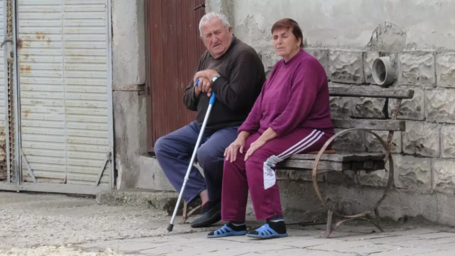 Виц на деня: Кире се хванал на 3 работи и нямал време за Пена