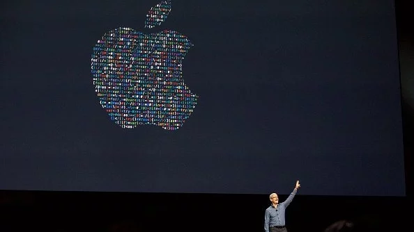 Apple представи обновената iOS 10