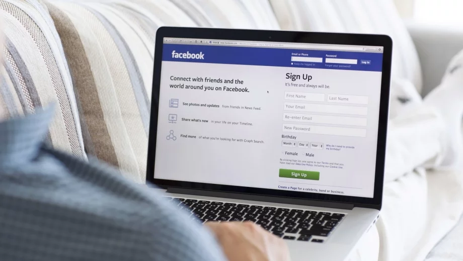 Facebook се готви за битка с фалшивите новини в Германия 