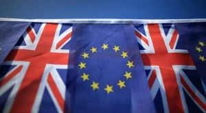 Хамънд: Brexit ще хвърли сянка на световната икономика 