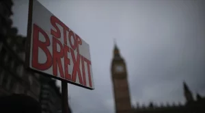 Brexit - една пропиляна година 