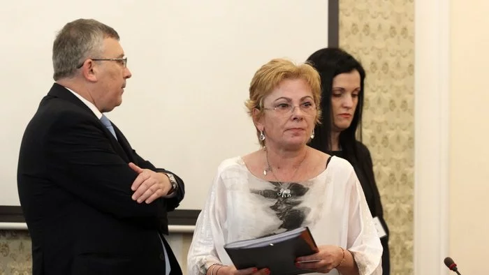 При глоби за 6 млн. лева КЗК е успяла да събере само около 1000 лева