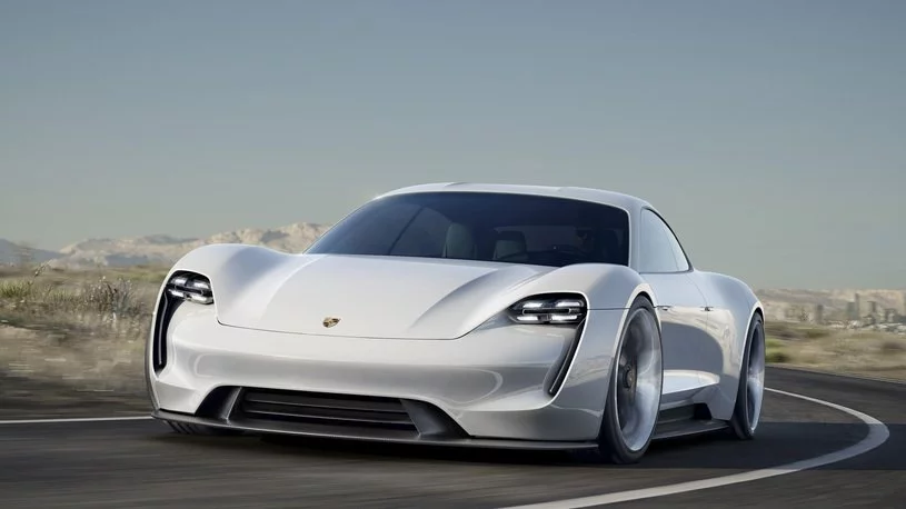 Огромни бонуси ще получат служителите на Porsche