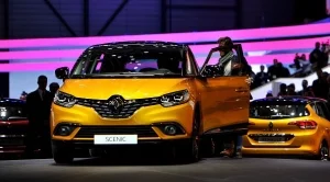 Хората купуват все повече нови автомобили