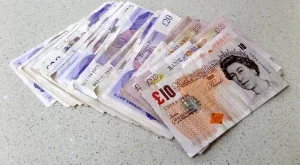 Инвеститори: Дайте почивка на паунда, Brexit може да отнеме 10 години