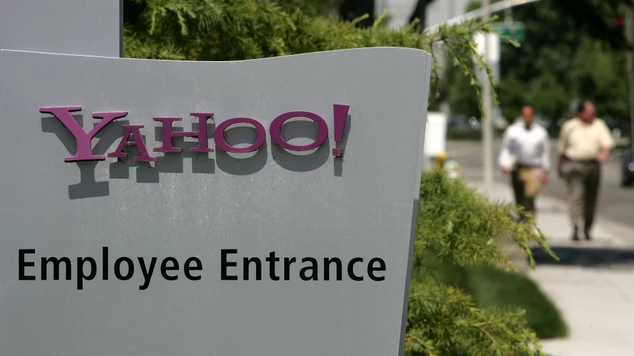 Дамите бягат от Yahoo 