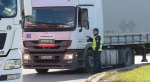 Превозвачите може да блокират заводи на чужди предприятия 