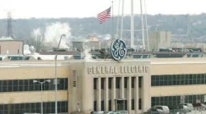 General Electric слива петролния си бизнес с Baker Hughes