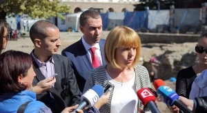 Фандъкова: Замърсяването на въздуха е заради отоплението на твърдо гориво