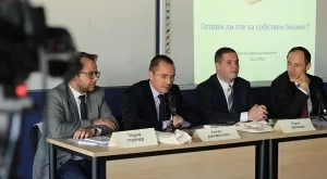 Ангел Джамбазки и Андрей Ковачев: Политическата корупция бави електронното правителство