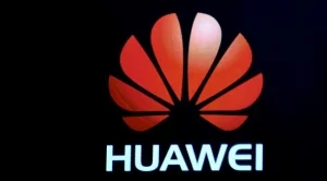Шефът на Huawei не иска санкции срещу Apple