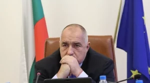 Нито стотинка парични дарения в отчетите на ГЕРБ и ДПС