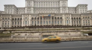 Румъния потъва в хаос