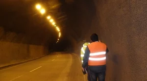 Движението през тунел "Ечемишка" ще бъде възстановено в 15 ч. 
