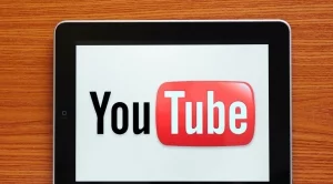Скоро ще можем да излъчваме директно в YouTube от телефоните си