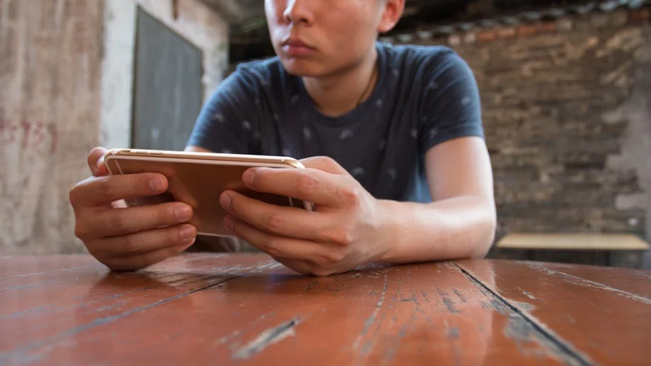 Мобилна игра за деца с SMS-и надува сметките за телефон