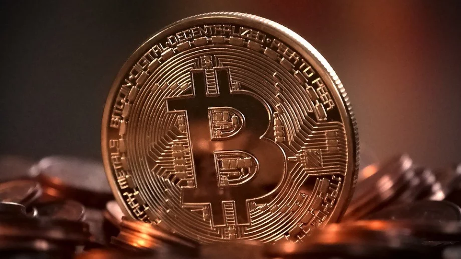 Биткойн отново се доближи до 3000 долара 