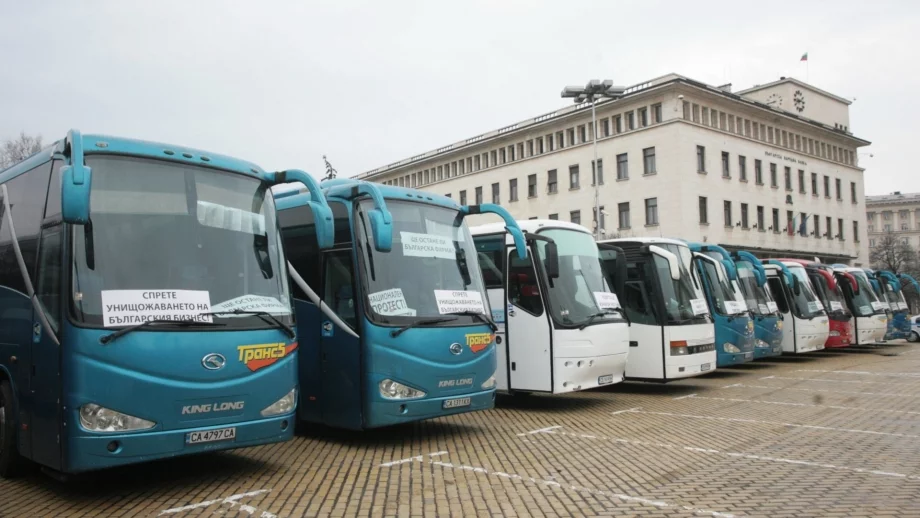 Най-висок ръст на оборотите има при сухопътния транспорт