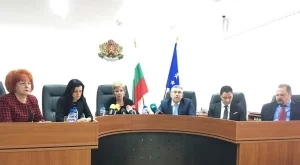 КЗК: Имаше твърдение за картел, но адвокатите на бензиностанциите ни разубедиха (ВИДЕО)