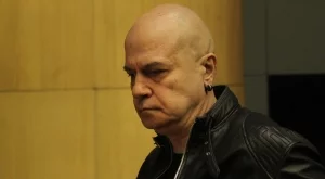 3777 души искат да участват в политическия проект на Слави Трифонов 