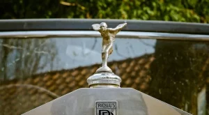 Печалбата на Rolls-Royce скочи повече от два пъти