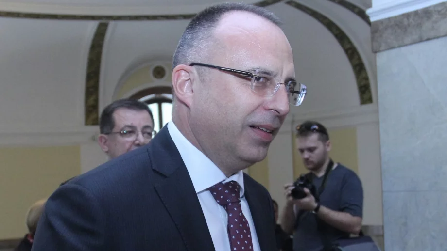 Порожанов: Очакваме да се появят още огнища на птичи грип