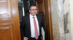 Нанков: Трябва да съкратим строежа на тунел "Железница" с 400 дни 