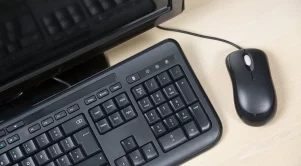 Продажбите на техника движат търговията на дребно