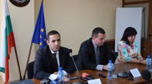 Ще ограничаваме бюрокрацията по оперативните програми с ваучери