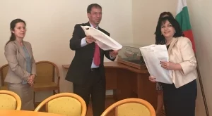 Разрешиха на "Тотал" да продължи проучването на "Хан Аспарух"