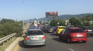 Предложение: Колите по магистралите да се движат на 70 м дистанция
