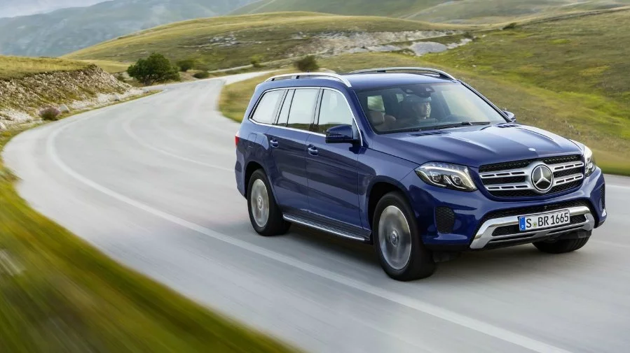 Mercedes се отказва от двигатели на бензин и дизел