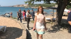 Група във Facebook зове: Открий на кой плаж ще е Ангелкова днес