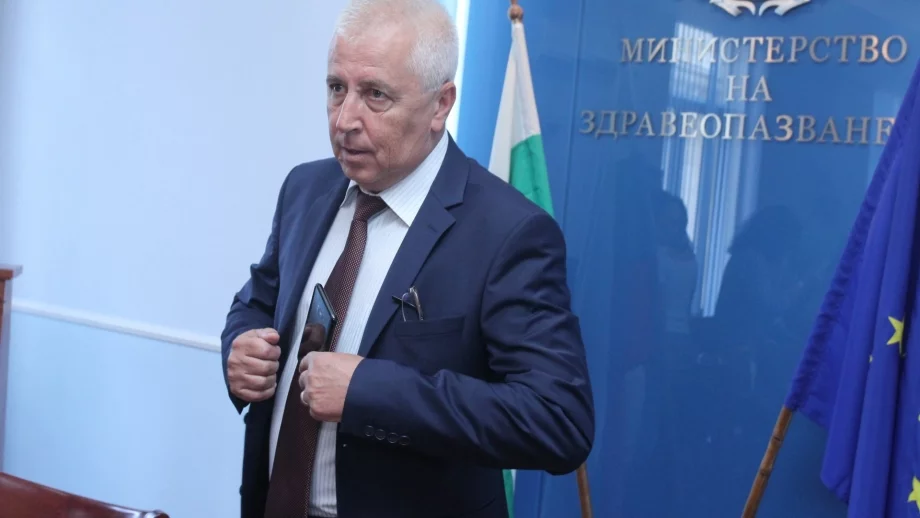 Министърът на здравеопазването Николай Петров подаде оставка 