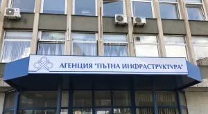 Пътната агенция назначава стотици нови служители заради тол системата