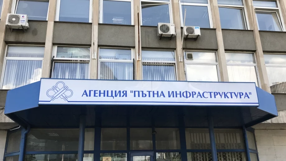 Пътната агенция назначава стотици нови служители заради тол системата