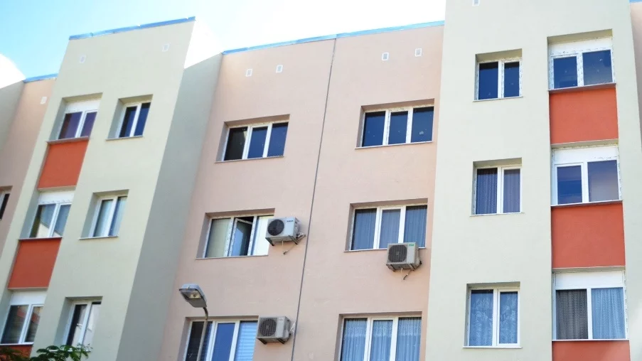 Властта е погазила закона с програмата за "безплатно" саниране
