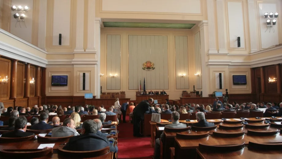 Парламентът одобри бюджета на НЗОК на първо четене