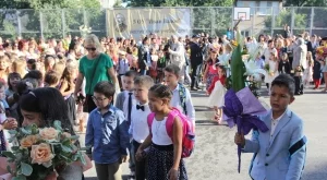 Една четвърт от фирмите дават на служителите с ученици финансов стимул