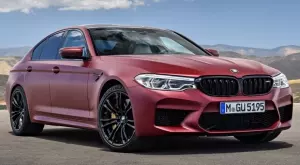 BMW с принос към кръговата икономика - ще рециклира батерии в Китай