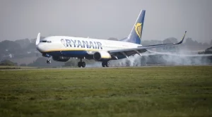 Ryanair отчете ръст на пътниците въпреки отменените полети 