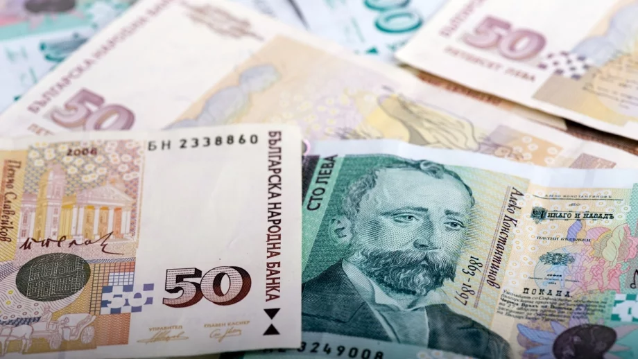 Средният осигурителен доход за страната за август е 804,44 лв.