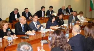 Петкова: Ще работим за ефективното функциониране на Енергийния съюз