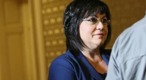 Нинова: КЕВР да каже какво става с подписите на 200 000 българи срещу сделката за ЧЕЗ