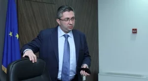 Винетки няма да поскъпват, увери Нанков